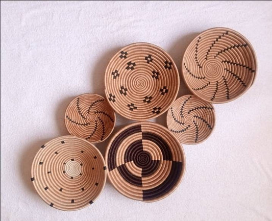 Set of 5 Wall baskets. Rwandese wall baskets / African wall decor / African mats / Wall Decor mats / Kenyan baskets/ African wall basket set
