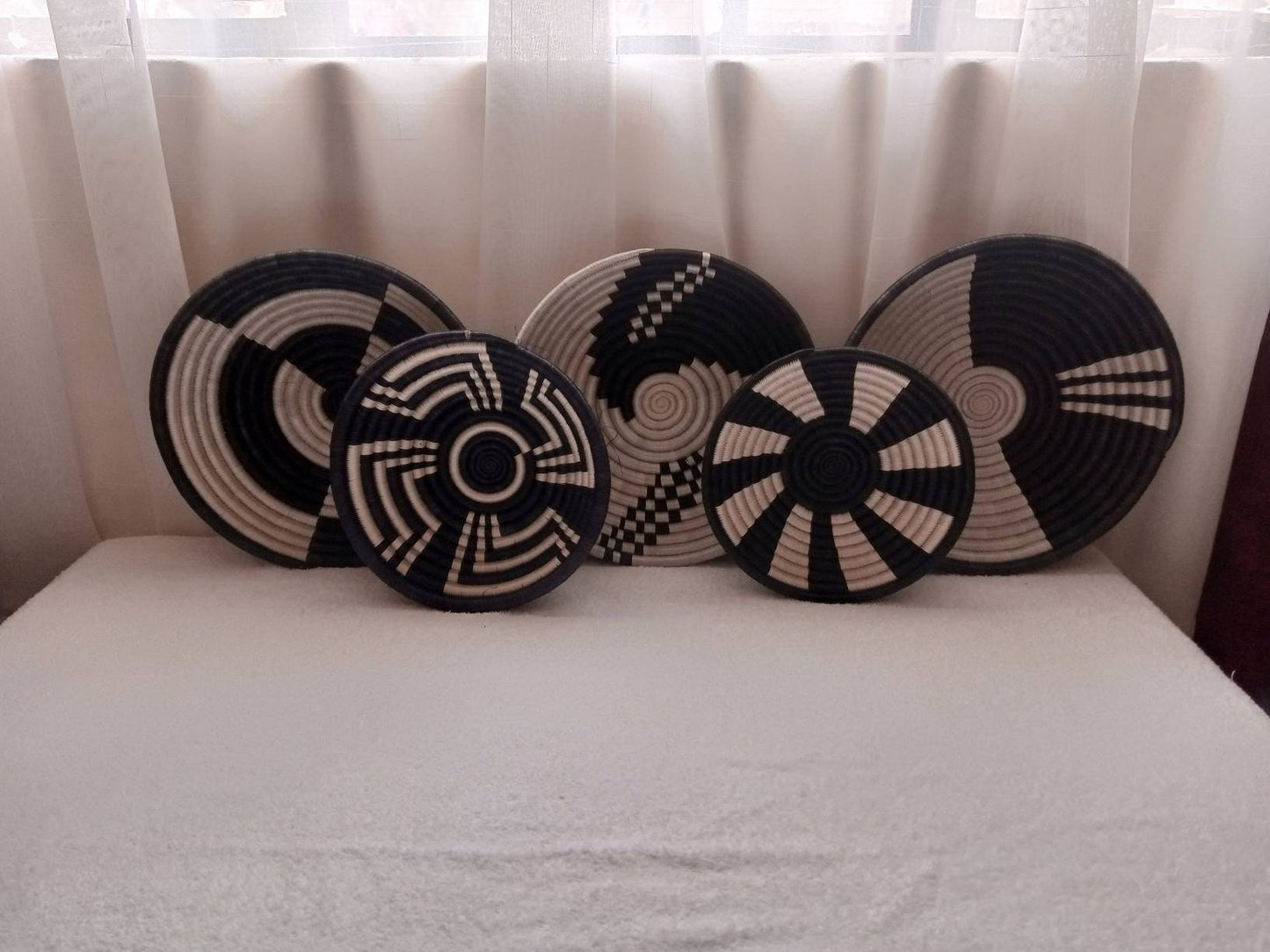 Large set of 5 wicker wall baskets, wall art decor, boho wall wicker plates, african baskets, african wall basket decor, woven african dish