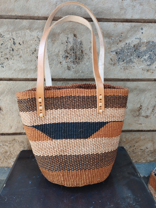 Handwoven gemoetrical bag with pocket lining and zipper, Kiondo handbag, Woven handbag, Sisal bag, African handbag, Kenyan handbag, Handbag